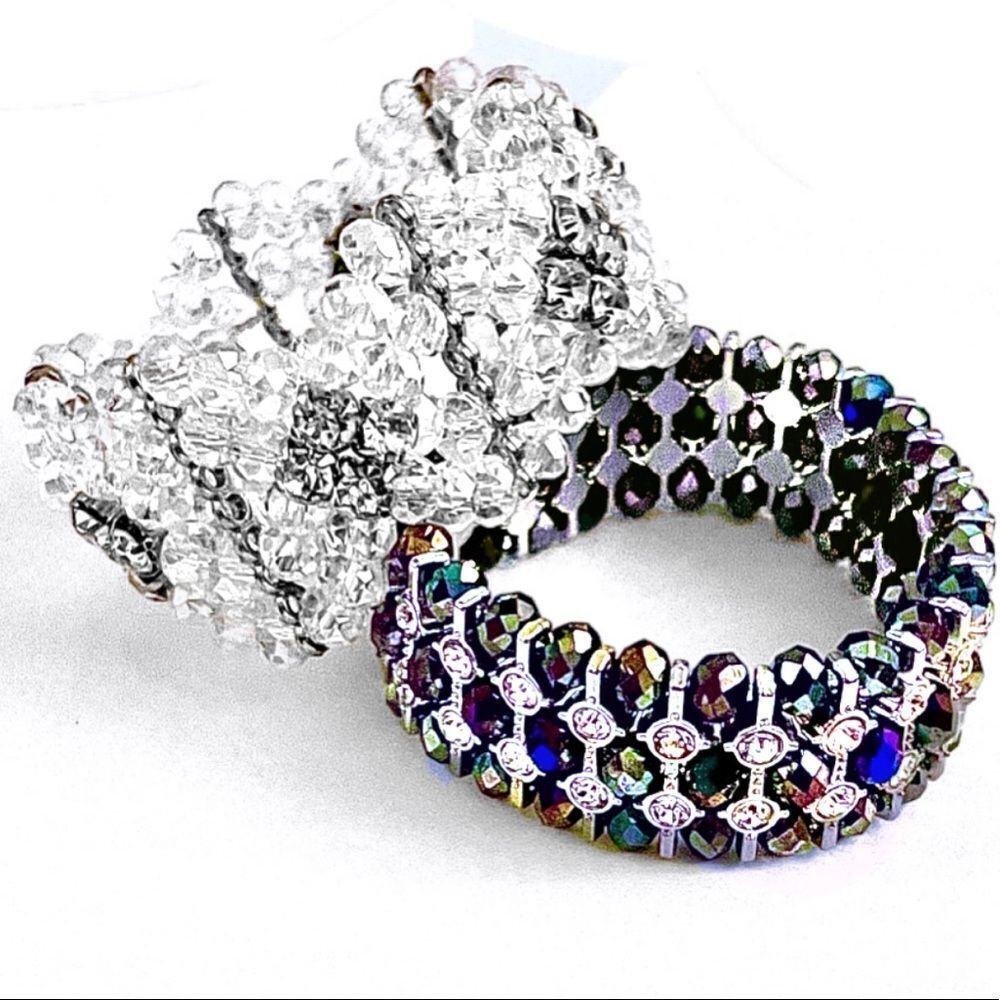 🍍3/$15🍍 Crystal & Bead Bracelets (2)